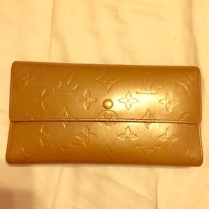 Authentic LOUIS VUITTON wallet